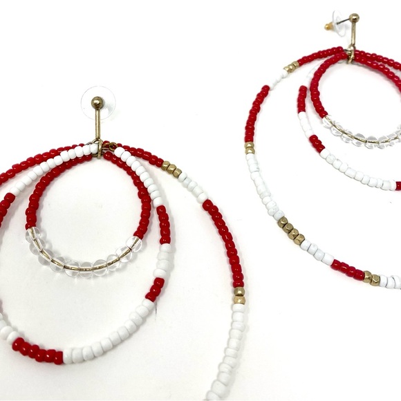 New Free People Landslide Layered Earrings Beaded Hoops White Red Gold - Picture 9 of 10